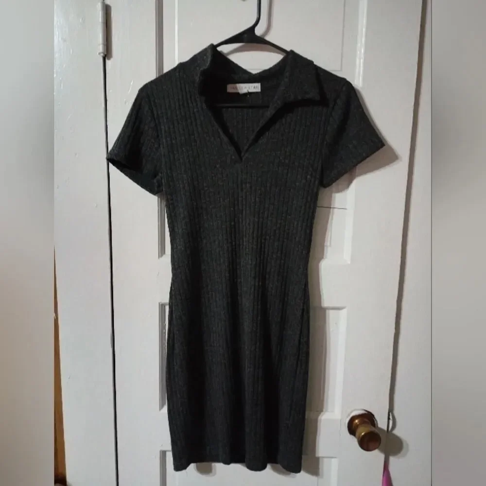 Vanilla Star size medium gray dress